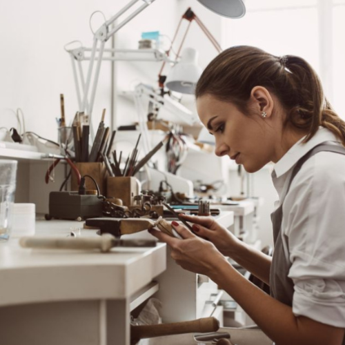 illutration Coiffeur Perruquier-Posticheur F/H