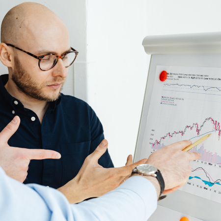 illustration analyste marketing F/H