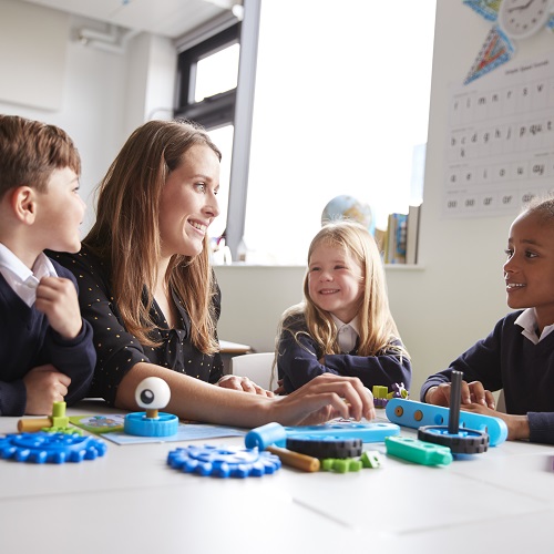 illutration Accompagnant éducatif et social F/H